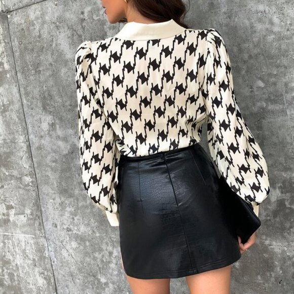 Timeless & Classic Print Blouse Top - Picture 3 of 5